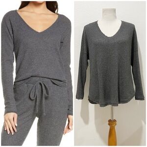 Charcoal Longsleeve Thermal Waffle Knit V-Neck T-Shirt | Socialite, XS